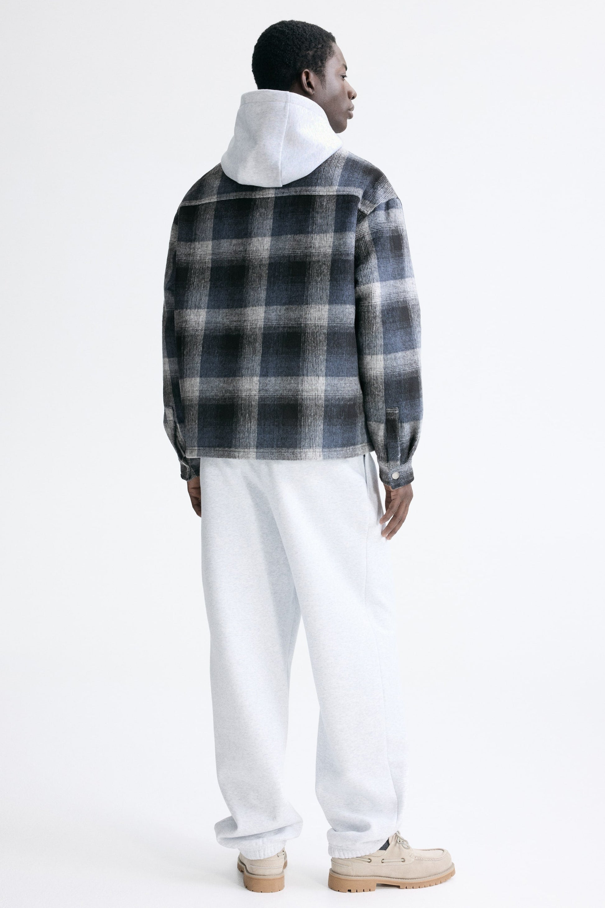 Stylish Men's Silver Plaid Overshirt Jacket with Classic Check Design